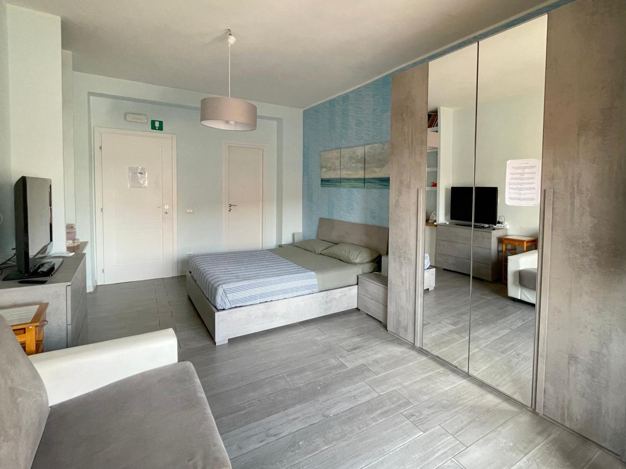 Bibbi'S House San Lorenzo Рим Екстериор снимка